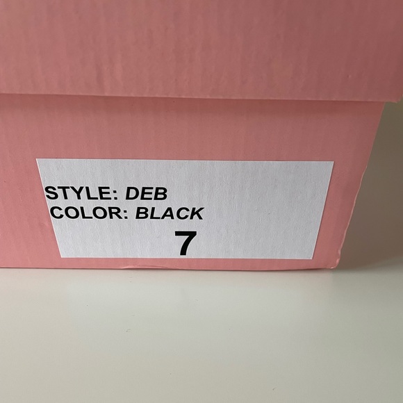 Intentionally Blank Deb Sandal - Picture 6 of 9